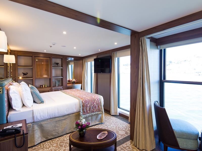 Deluxe Suites